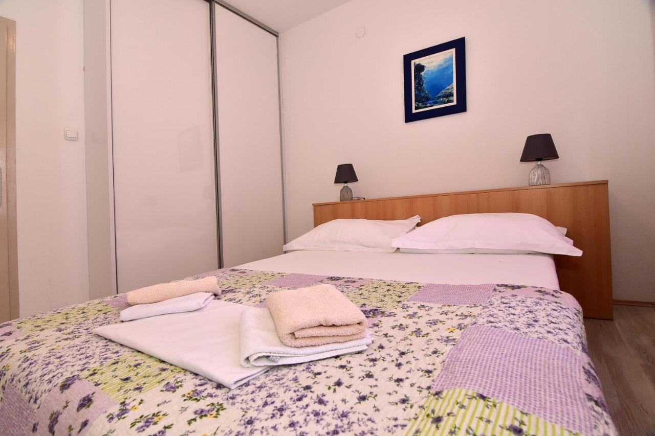 Apartments Dobrinic มาคาร์สกา ภายนอก รูปภาพ