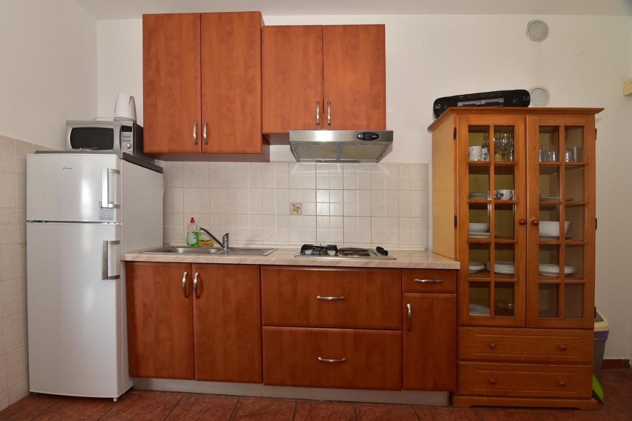 Apartments Dobrinic มาคาร์สกา ภายนอก รูปภาพ