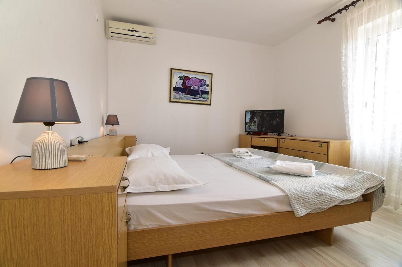 Apartments Dobrinic มาคาร์สกา ภายนอก รูปภาพ