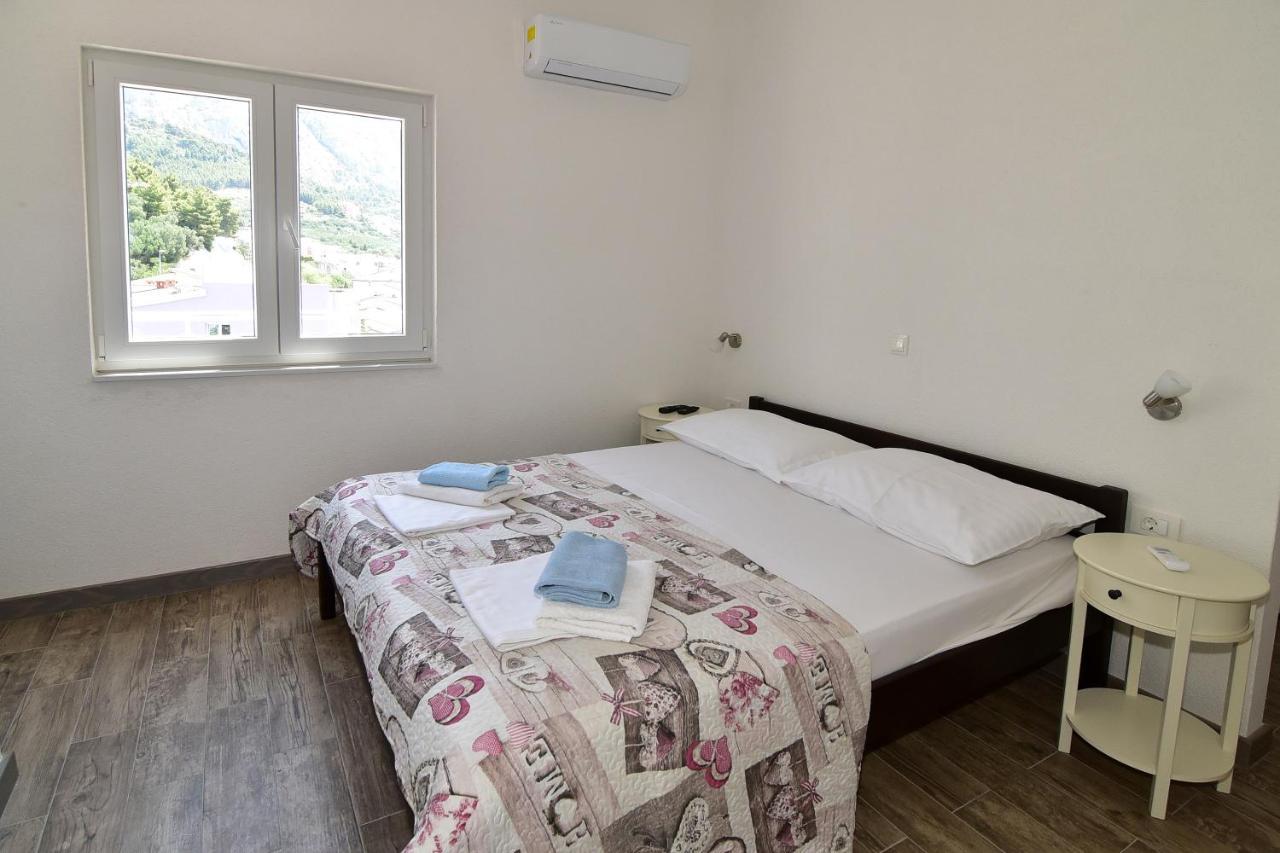 Apartments Dobrinic มาคาร์สกา ภายนอก รูปภาพ